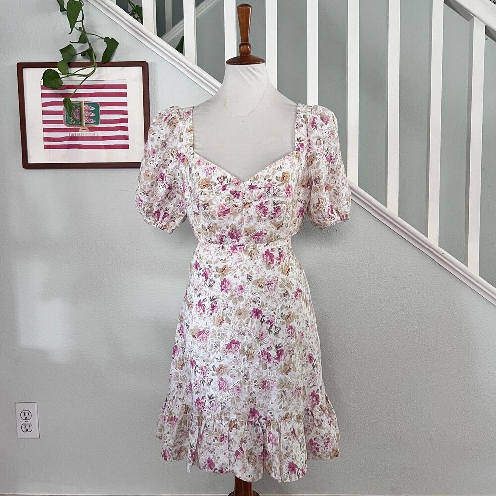 ASTR Womens Cut Out Rose Eyelet Peasant Milkmaid Dress Sz L Cottage Romantic